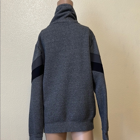 H&M- Men's Gray and Black Turtleneck Sweater - Picture 6 of 8